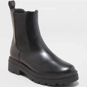 Belle Chelsea Boots